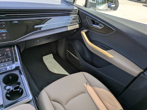 Used 2025 Audi Q7 2.0T Premium Plus image 13