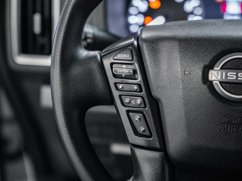Used 2025 Nissan Frontier SV RWD image 28
