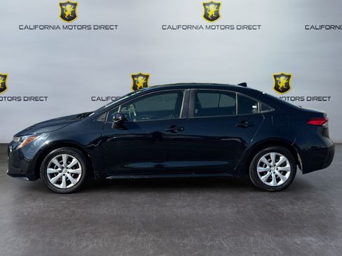 Used 2021 Toyota Corolla LE FWD image 2