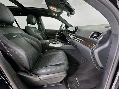 Certified 2023 Mercedes-Benz GLS 63 AMG 4MATIC image 32