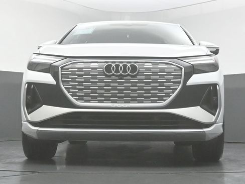 Used 2023 Audi Q4 e-tron Premium Plus AWD/4WD image 52