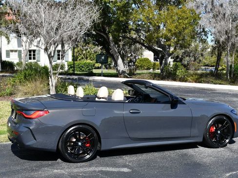 Used 2022 BMW 430i Convertible w/ M Sport Package image 6
