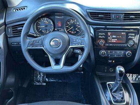 Used 2017 Nissan Rogue Sport S w/ S Appearance Package image 15