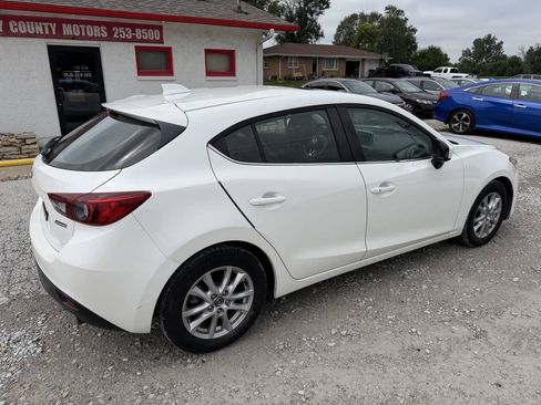 Used 2014 MAZDA MAZDA3 i Grand Touring FWD image 2