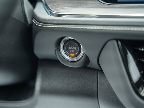 New 2026 Chevrolet Suburban Premier w/ Sun And Tow Package AWD/4WD image 27