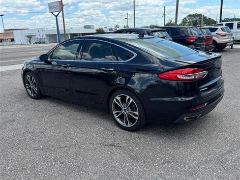 Used 2020 Ford Fusion Titanium image 2
