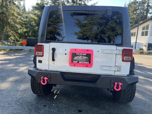 Used 2012 Jeep Wrangler Unlimited Sport AWD/4WD image 7