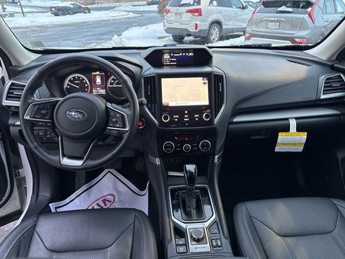 Used 2021 Subaru Forester Limited image 9