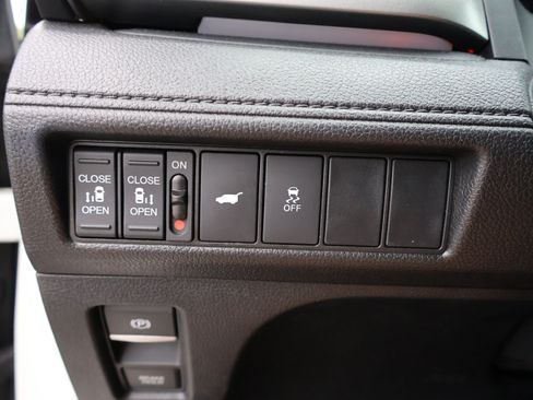Used 2025 Honda Odyssey Sport-L image 45