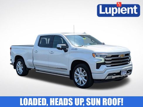 Used 2022 Chevrolet Silverado 1500 High Country w/ High Country Premium Package AWD/4WD image 1