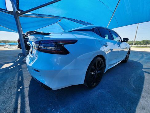 Used 2020 Nissan Maxima SR w/ Illumination Package FWD image 4