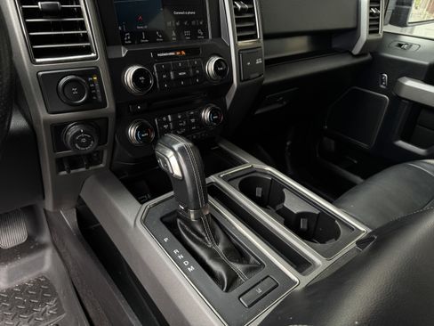 Used 2017 Ford F150 Raptor w/ Equipment Group 802A Luxury AWD/4WD image 21