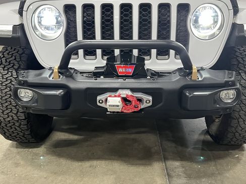 Used 2023 Jeep Wrangler Unlimited Rubicon 392 image 9