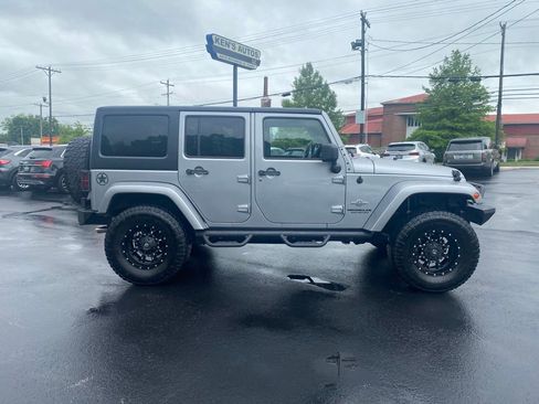 Used 2014 Jeep Wrangler Unlimited Sport AWD/4WD image 4