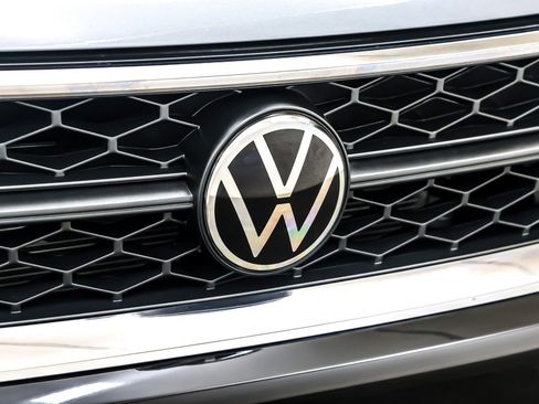 Used 2024 Volkswagen Taos S image 13