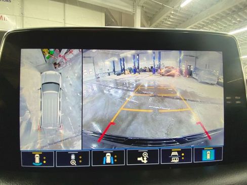 Used 2021 Chevrolet Tahoe LT w/ LT Signature Package image 14