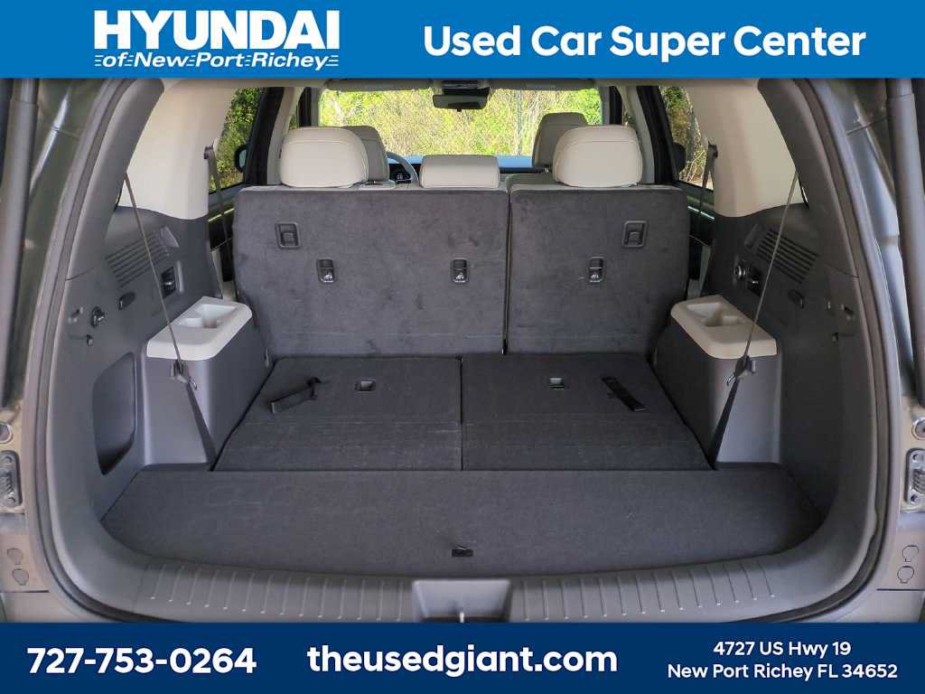 Used 2025 Hyundai Santa Fe SEL FWD image 12