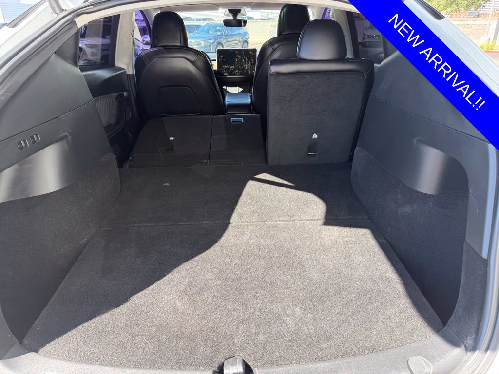 Used 2022 Tesla Model Y Performance AWD/4WD image 9