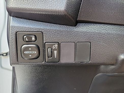 Used 2016 Toyota Corolla S FWD image 14