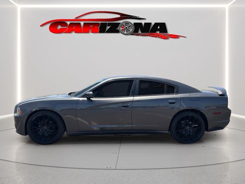 Used 2014 Dodge Charger SE RWD image 10
