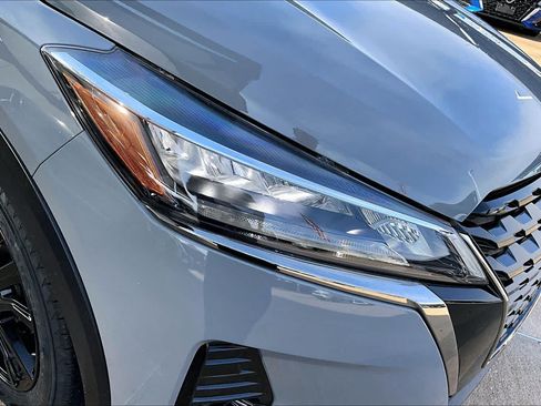 Used 2024 Nissan Kicks SR w/ SR Premium Package FWD image 26
