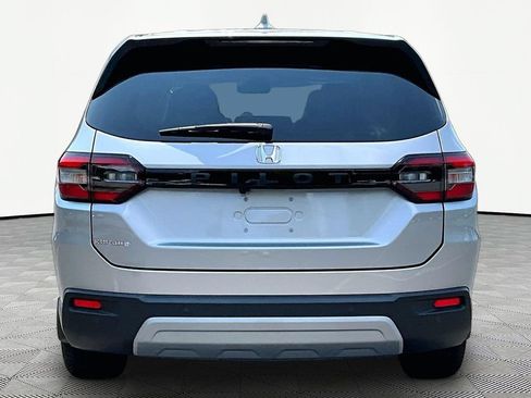 Used 2025 Honda Pilot EX-L image 7