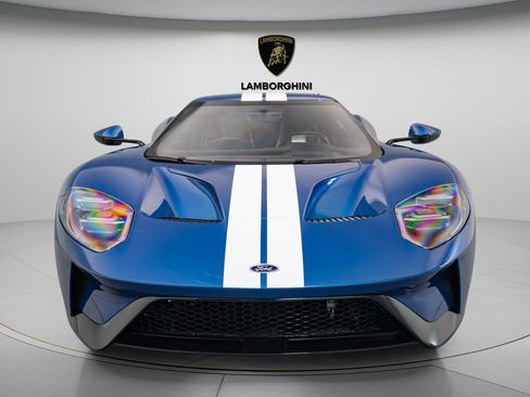 Used 2019 Ford GT RWD image 3