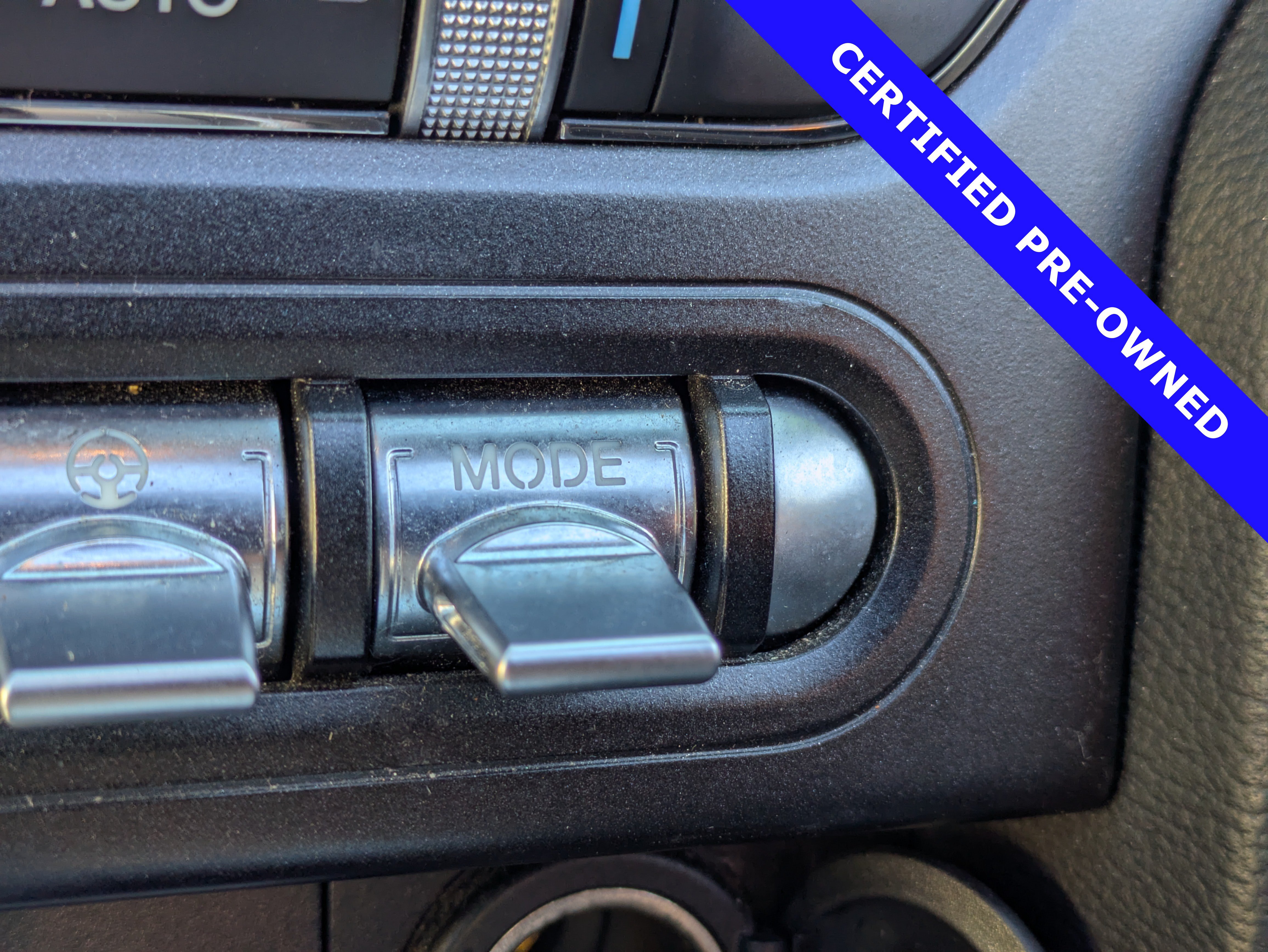 Certified 2021 Ford Mustang Premium RWD image 26