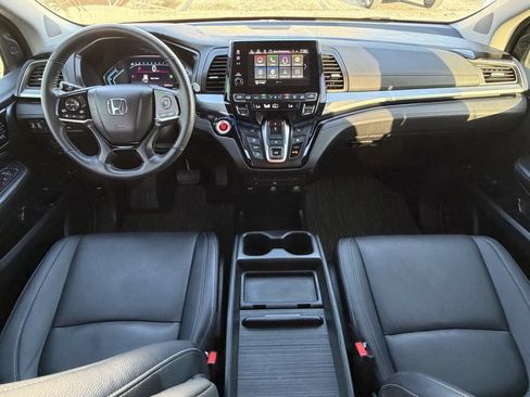 Used 2024 Honda Odyssey Touring image 12