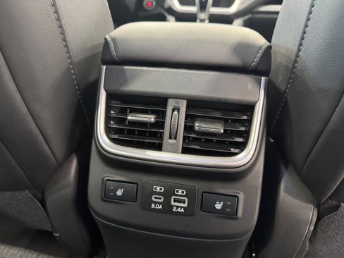 Used 2024 Subaru Legacy Limited AWD/4WD image 13
