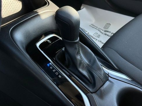 Used 2024 Toyota Corolla LE image 19