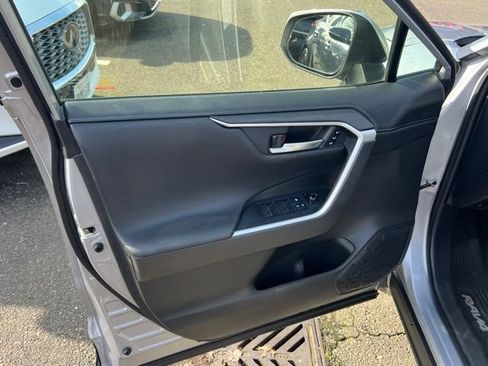 Used 2020 Toyota RAV4 Limited w/ Limited Grade Weather Package image 9