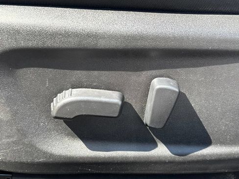 Used 2025 Nissan Altima 2.5 SV FWD image 10