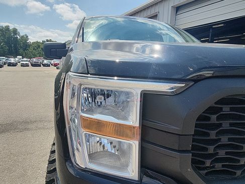 Used 2022 Ford F150 XL w/ STX Appearance Package AWD/4WD image 9