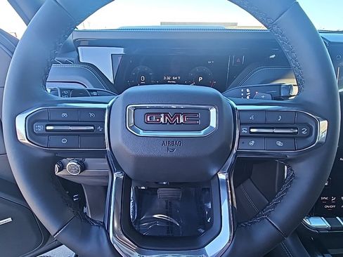 New 2026 GMC Yukon Elevation image 21