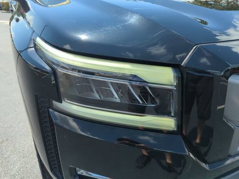 Certified 2023 Nissan Frontier SV w/ SV Premium Package RWD image 17