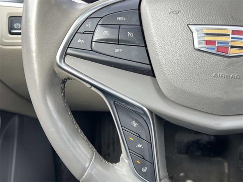 Used 2018 Cadillac XT5 Luxury w/ Driver Awareness Package image 26