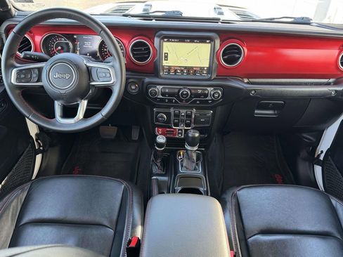 Used 2022 Jeep Gladiator Rubicon image 2