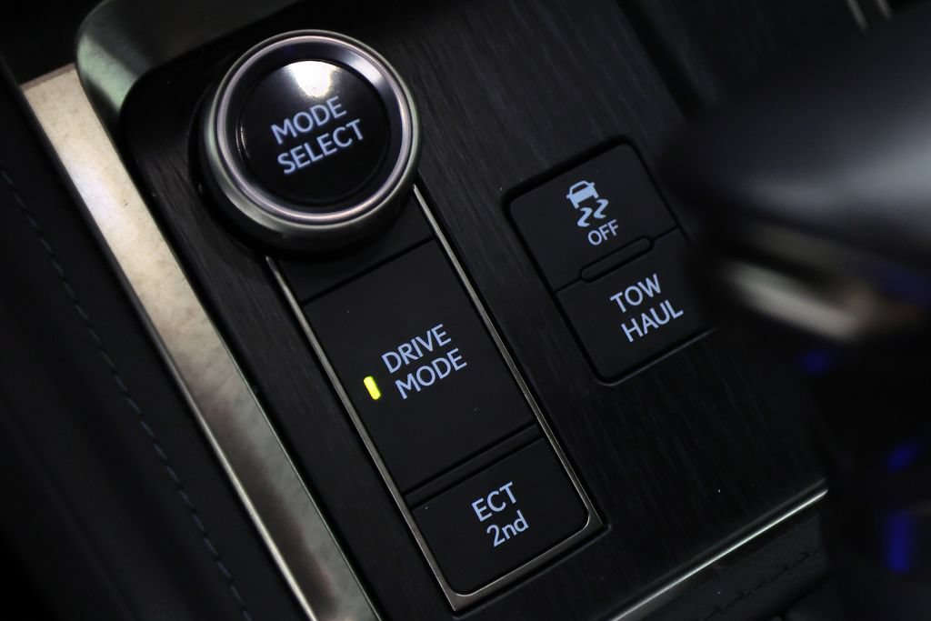 Used 2024 Lexus GX 550 w/ Accessory Package (2T) AWD/4WD image 29