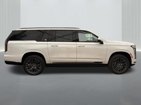 New 2025 Cadillac Escalade ESV Sport Platinum image 4