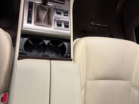 Used 2018 Lexus GX 460 Luxury w/ Preferred Accessory Package AWD/4WD image 26