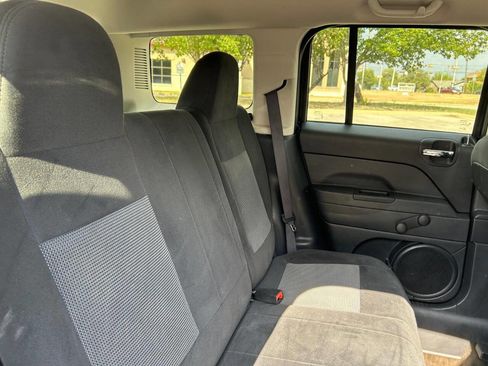 Used 2016 Jeep Patriot Sport image 7