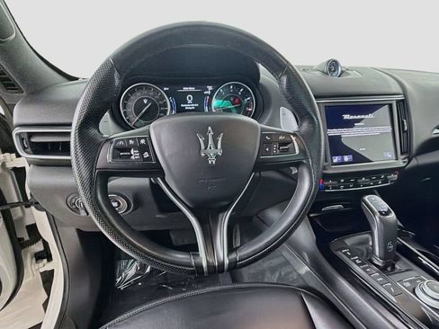 Used 2023 Maserati Levante Modena AWD/4WD image 11