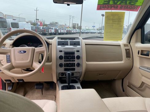 Used 2008 Ford Escape XLT image 19