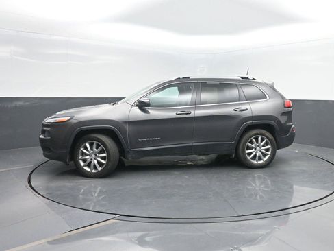 Used 2018 Jeep Cherokee Limited AWD/4WD image 1