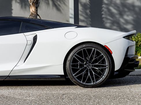 Used 2025 McLaren GTS image 5