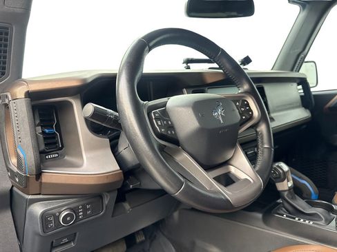 Used 2022 Ford Bronco Outer Banks w/ Sasquatch Package AWD/4WD image 44