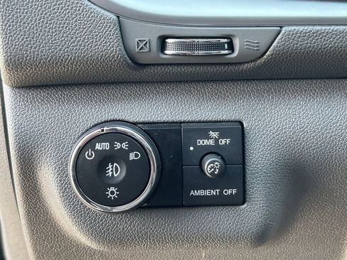 Used 2017 Chevrolet Traverse LT FWD image 24