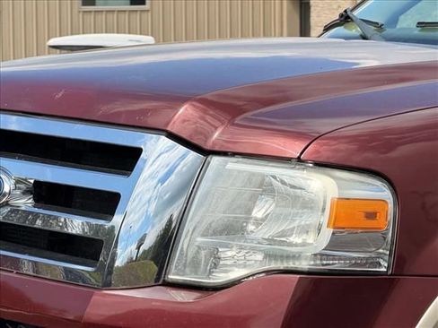 Used 2012 Ford Expedition XLT AWD/4WD image 23