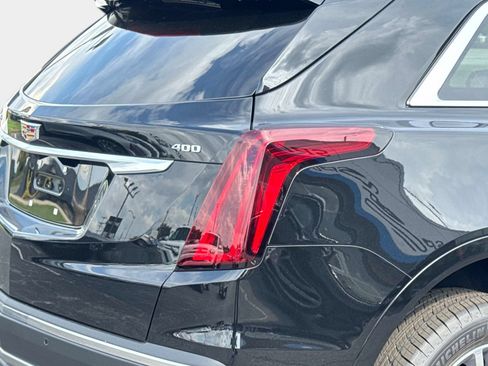New 2026 Cadillac XT5 Premium Luxury w/ Driver Assist Package AWD/4WD image 9